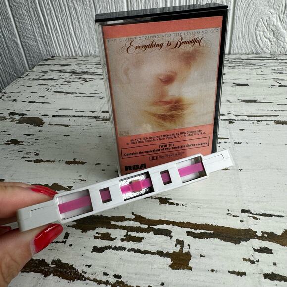 The Living Strings &  Living Voices Everything is Beautiful Cassette Tape 1978 - Picture 2 of 5